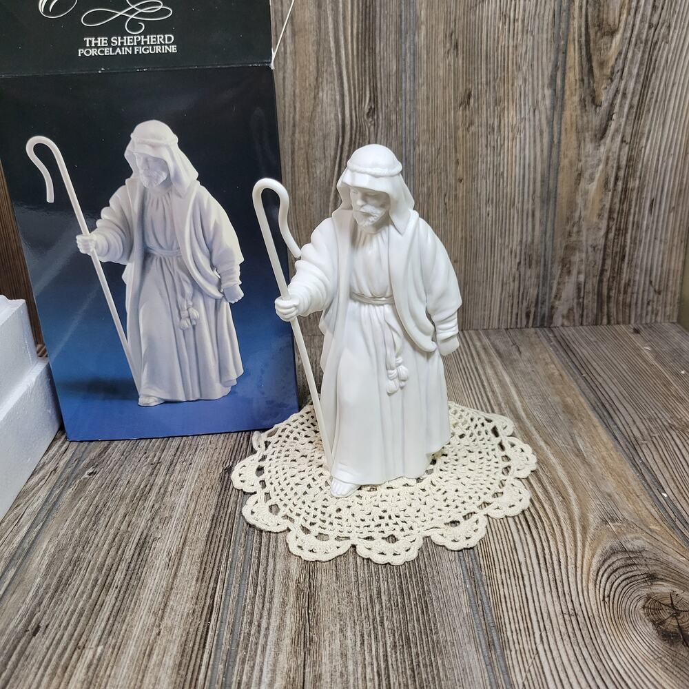 Vintage 1983 Avon Nativity The Shepherd White Bisque Porcelain Figurine Boxed